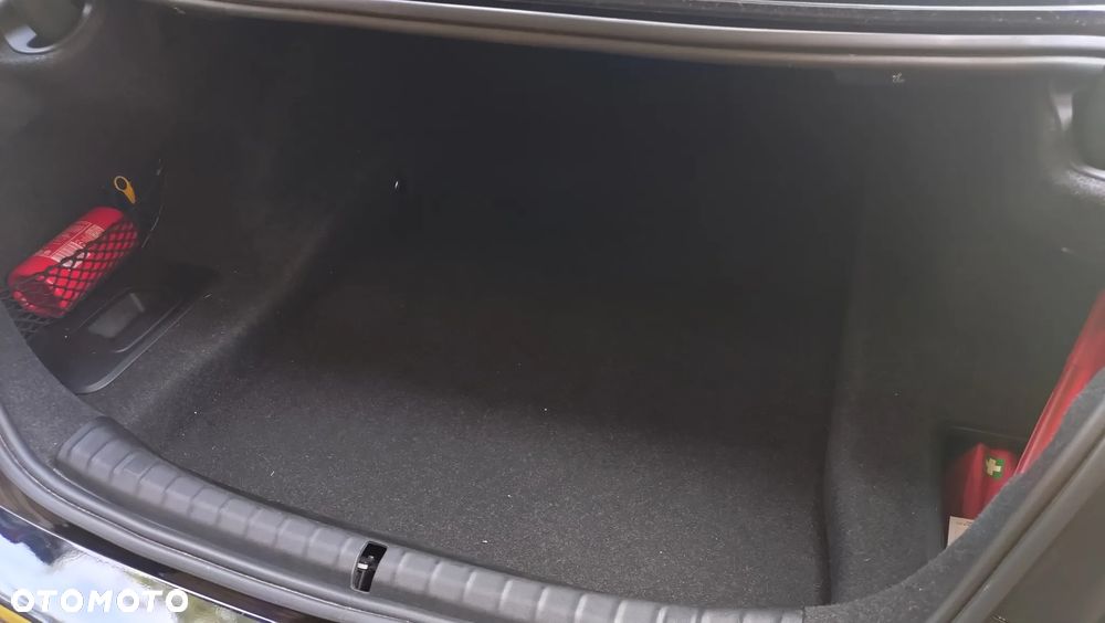 BMW Seria 5 530i - 28