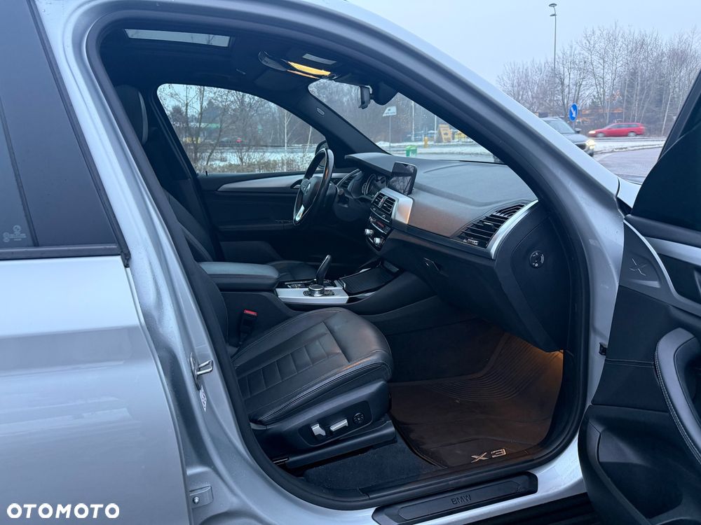 BMW X3 xDrive20i sport - 11