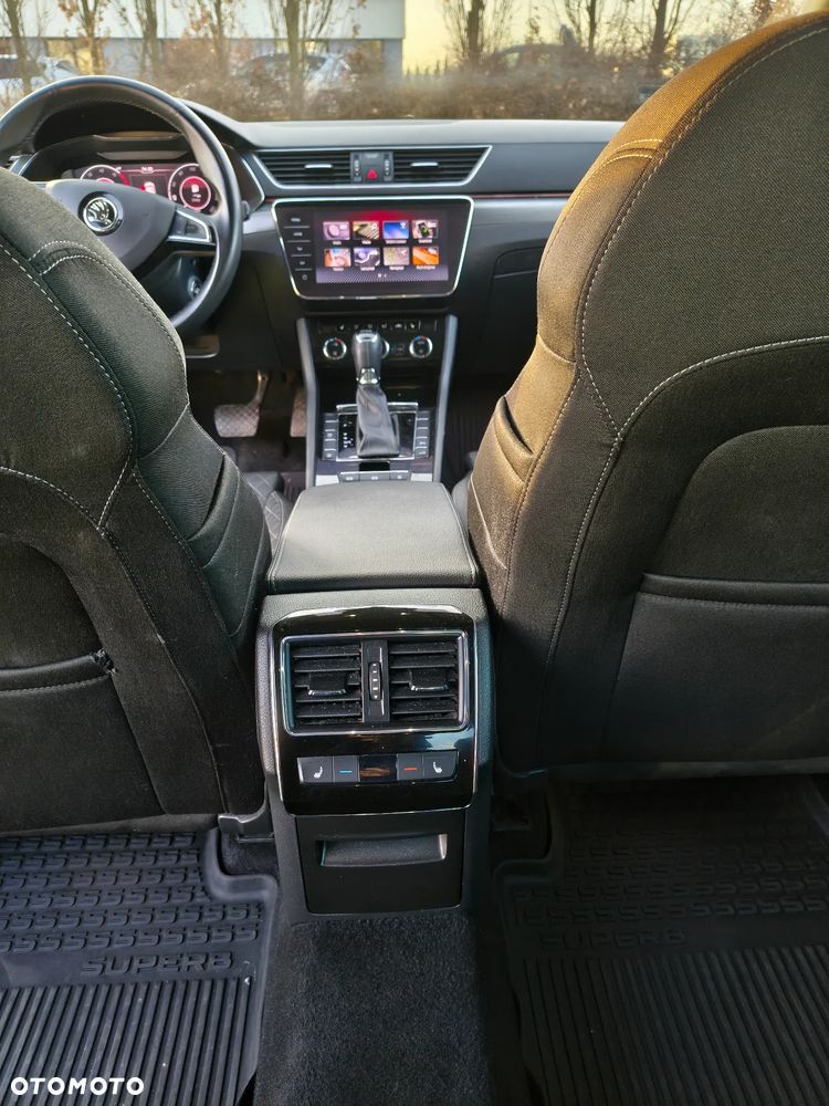 Skoda Superb 2.0 TDI SCR Style DSG - 14