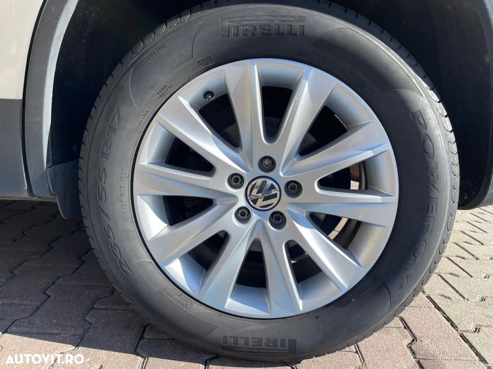 Volkswagen Tiguan - 9