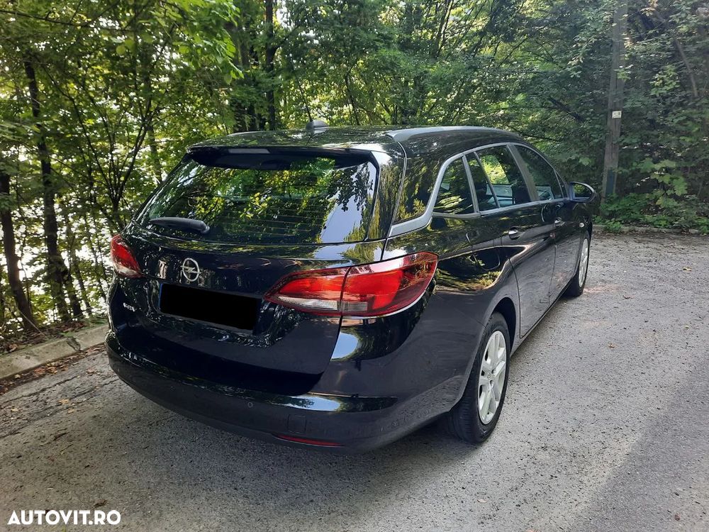 Opel Astra 1.5 D Start/Stop Sports Tourer Business Edition - 4