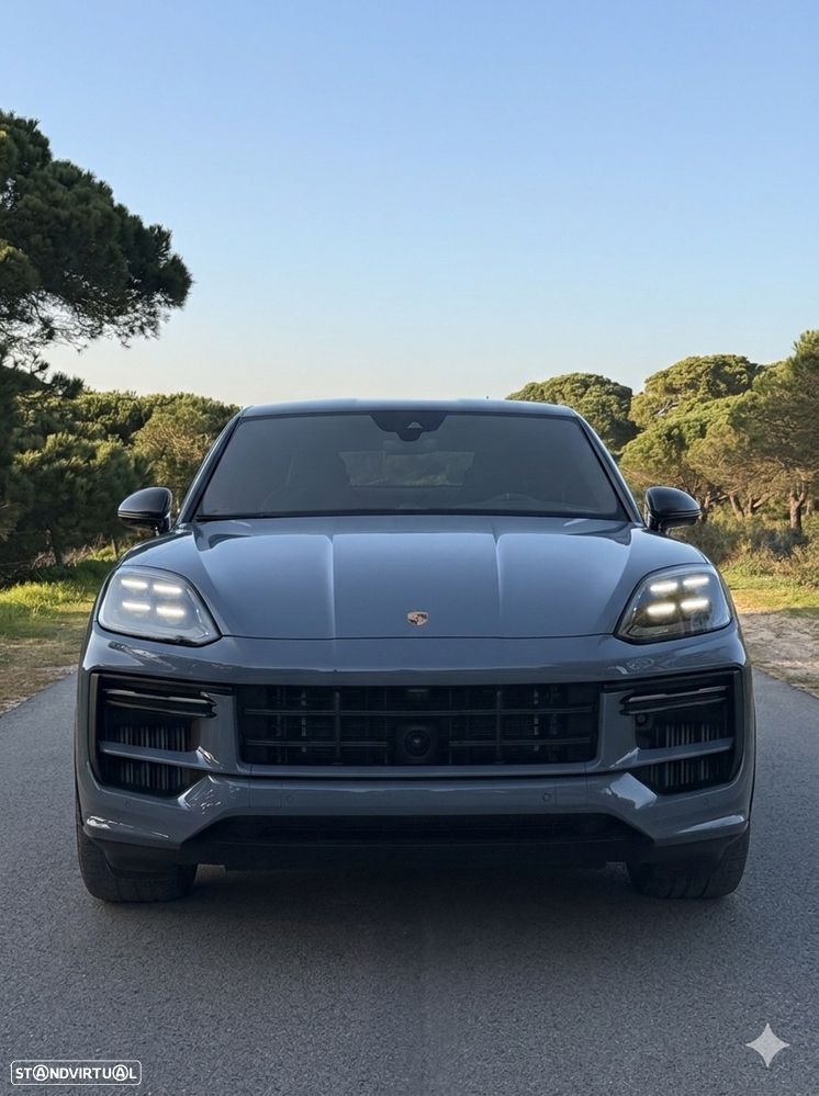 Porsche Cayenne Coupé Turbo E-Hybrid Tiptronic S GT-Pack - 2