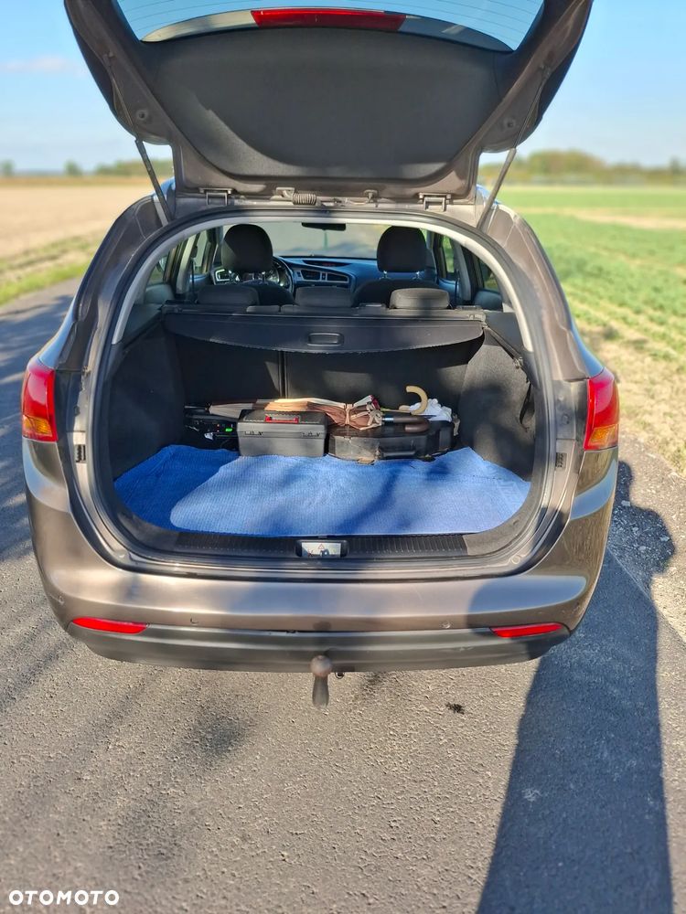 Kia Ceed Cee'd 1.6 GDI L - 8