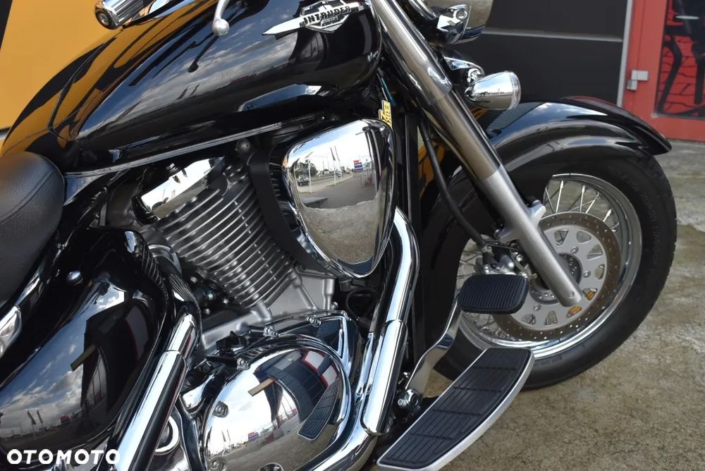 Suzuki Intruder - 31