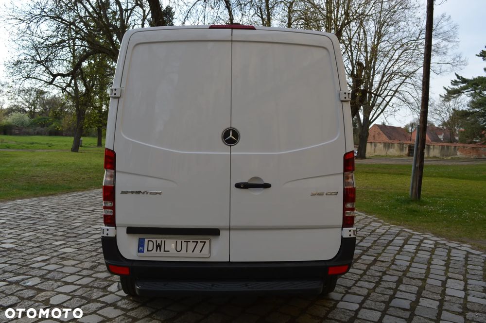 Mercedes-Benz SPRINTER - 4