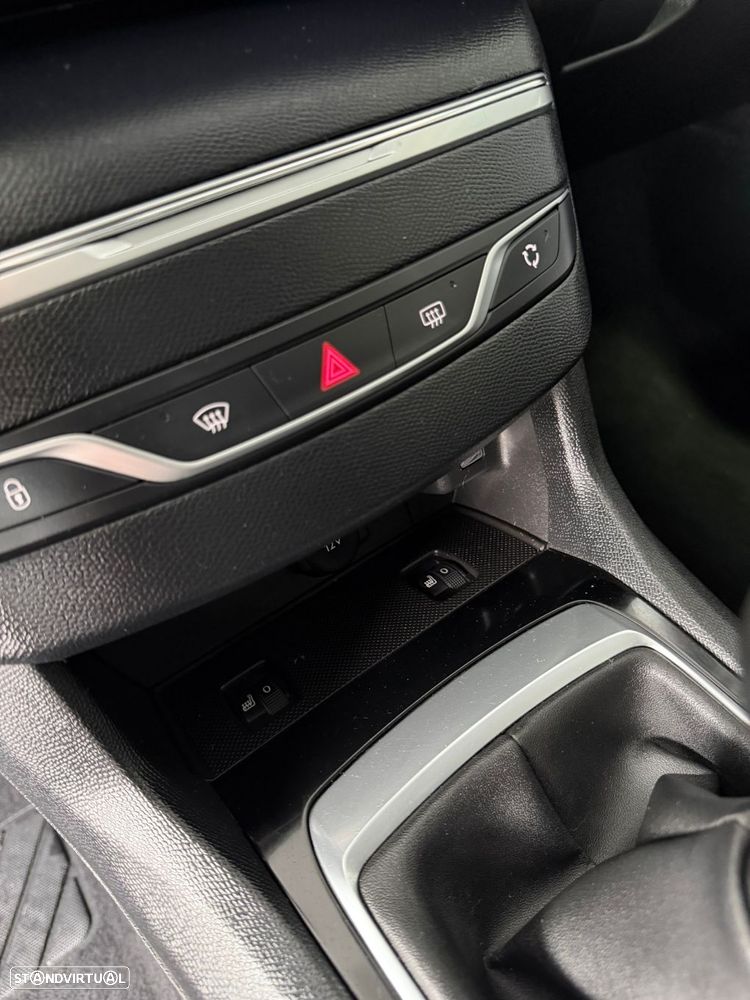 Peugeot 308 1.2 PureTech Active Pack - 15