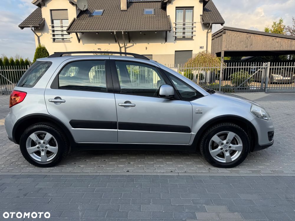 Suzuki SX4 2.0 DDiS 4x4 Comfort - 3