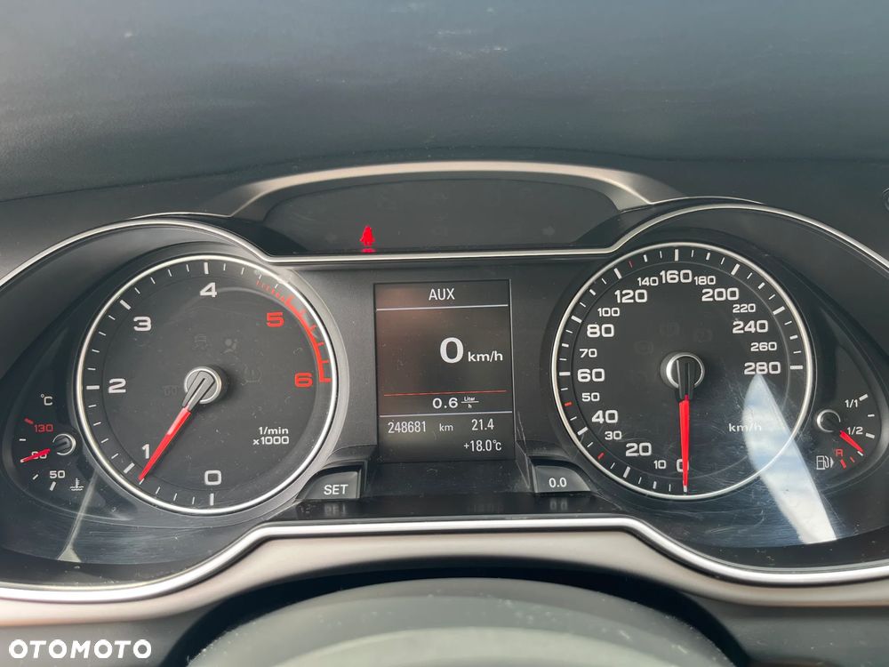 Audi A4 Avant 2.0 TDI DPF Ambiente - 17