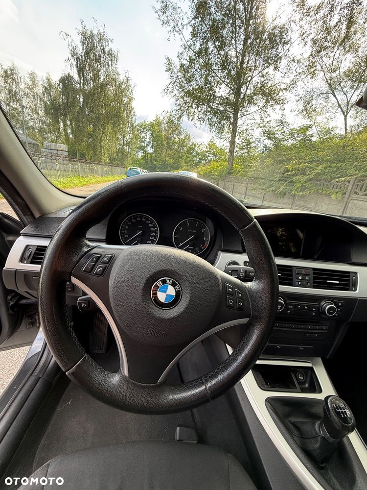 BMW Seria 3 - 12