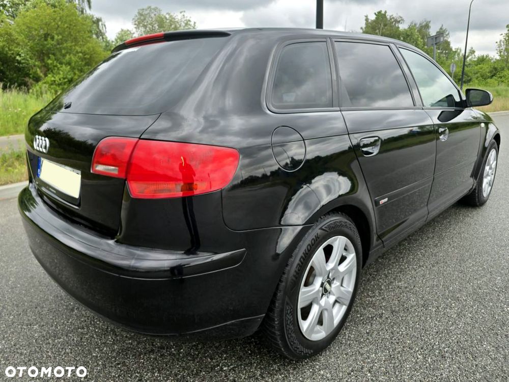 Audi A3 Sportback 2.0 TDI DPF S tronic S line Sportpaket (plus) - 12