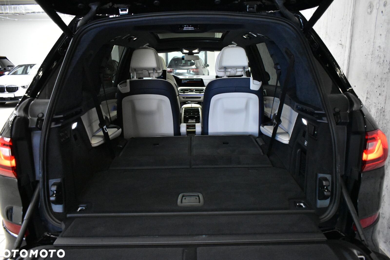 BMW X7 M50d sport - 35