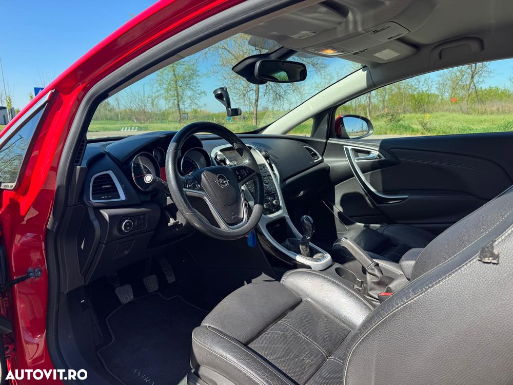 Opel Astra 1.6 Turbo - 9