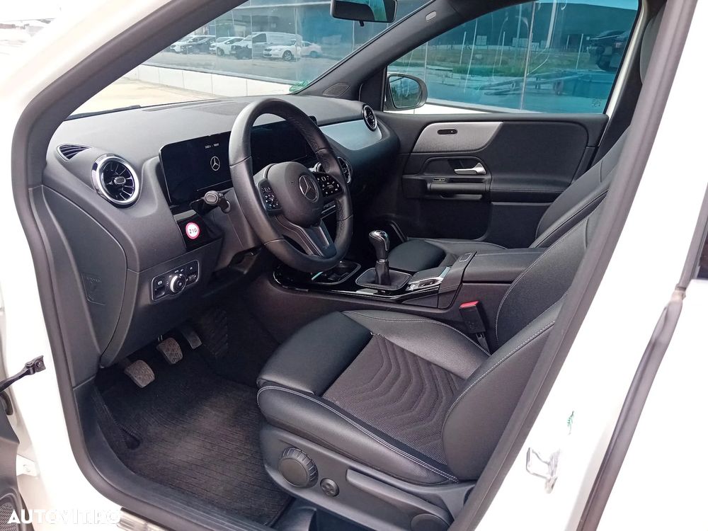 Mercedes-Benz B - 26