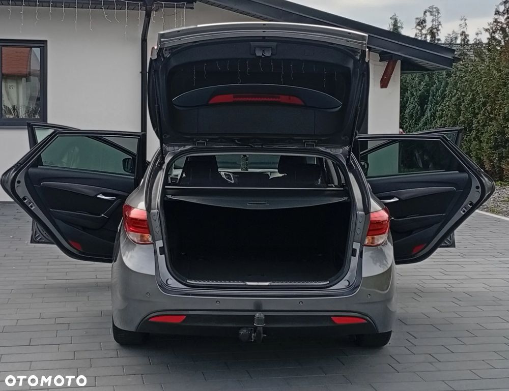 Hyundai i40 Kombi 1.7 CRDi Premium - 11