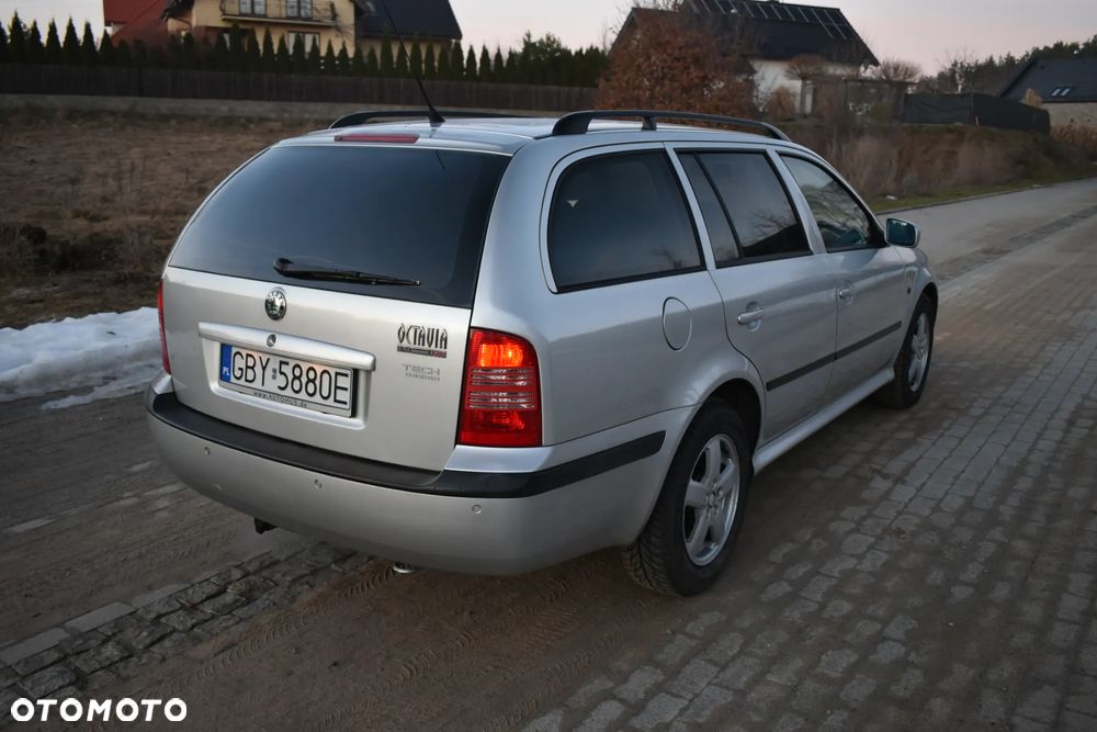 Skoda Octavia 1.9 TDI PD Combi Elegance - 19