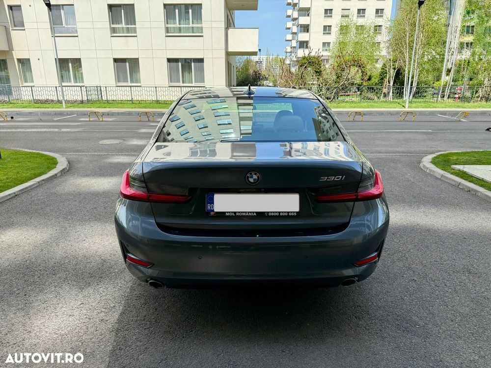 BMW Seria 3 330i Aut. Advantage - 6