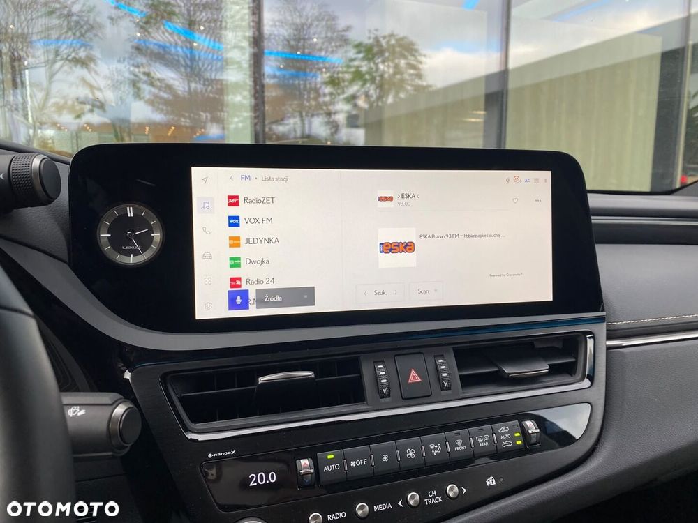 Lexus ES 300h Business Edition - 18