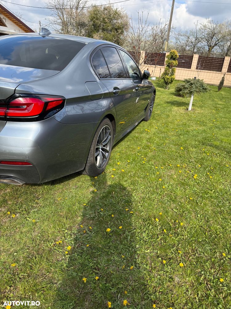 BMW Seria 5 520d xDrive AT MHEV - 14