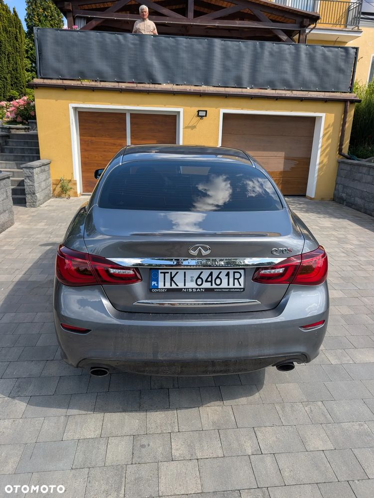 Infiniti Q70 2.2d Sport - 6