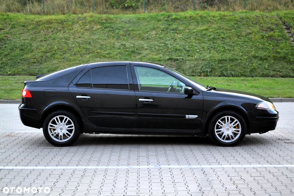 Renault Laguna 2.2 dCi FAP Privilege Plus - 28