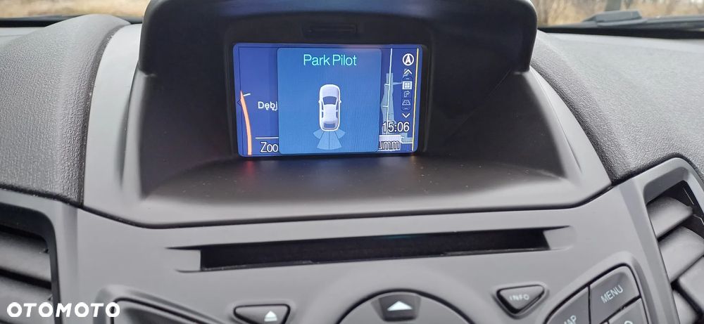 Ford Fiesta 1.0 EcoBoost S&S ST-LINE Red - 10