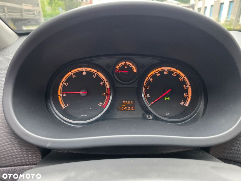 Opel Corsa - 6
