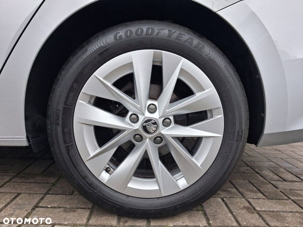 Skoda Octavia 1.5 TSI e-Tec Ambition DSG - 35