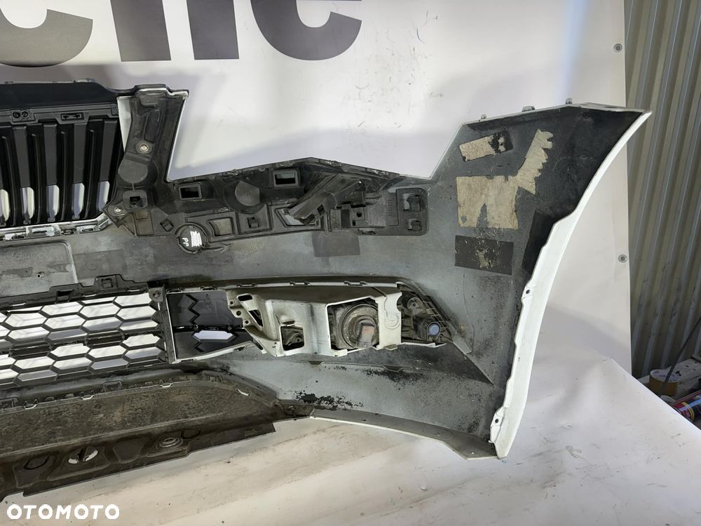 Skoda SuperB III Zderzak Przód Przedni Sprysk LF9E 15-19 3V0807221 - 7