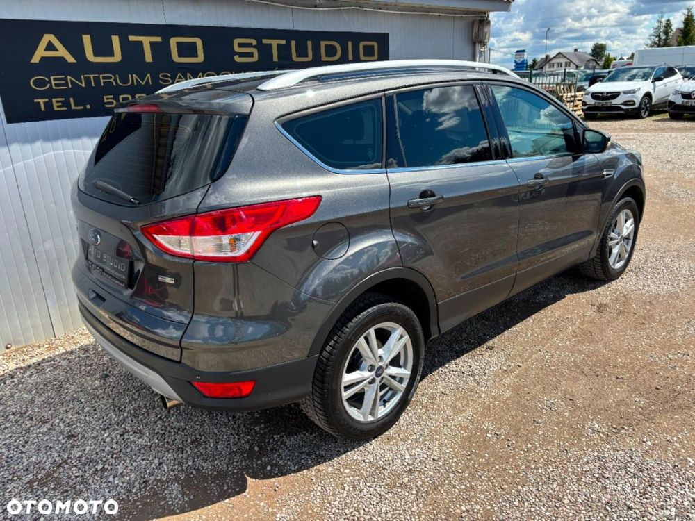 Ford Kuga 1.5 EcoBoost 2x4 Titanium - 35