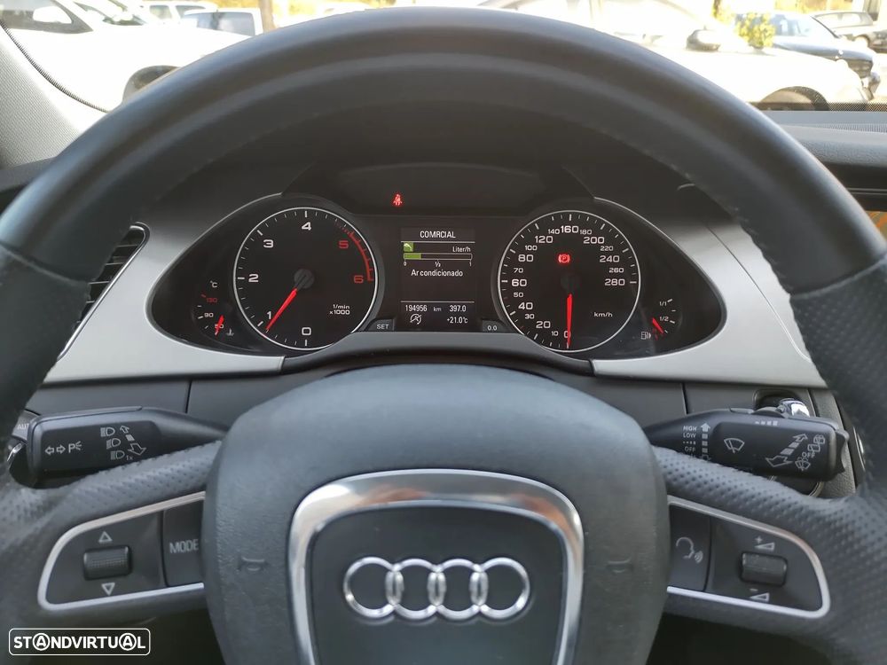Audi A4 Avant 2.0 TDi Advance - 21