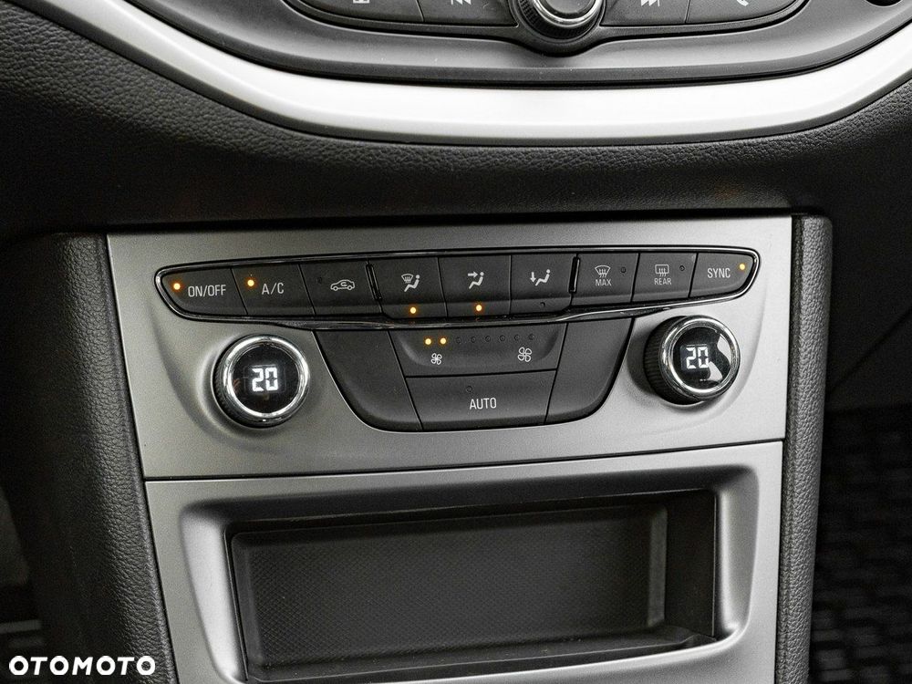 Opel Astra V 1.2 T Edition S&S - 20