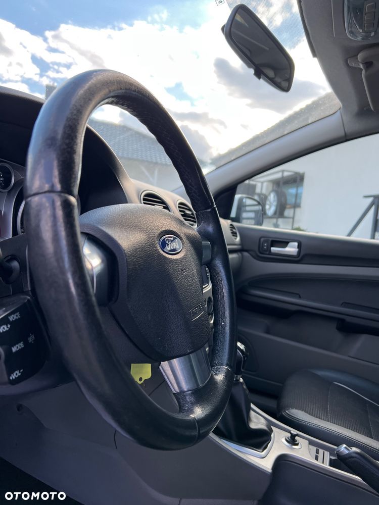 Ford Focus 1.8 Style - 6