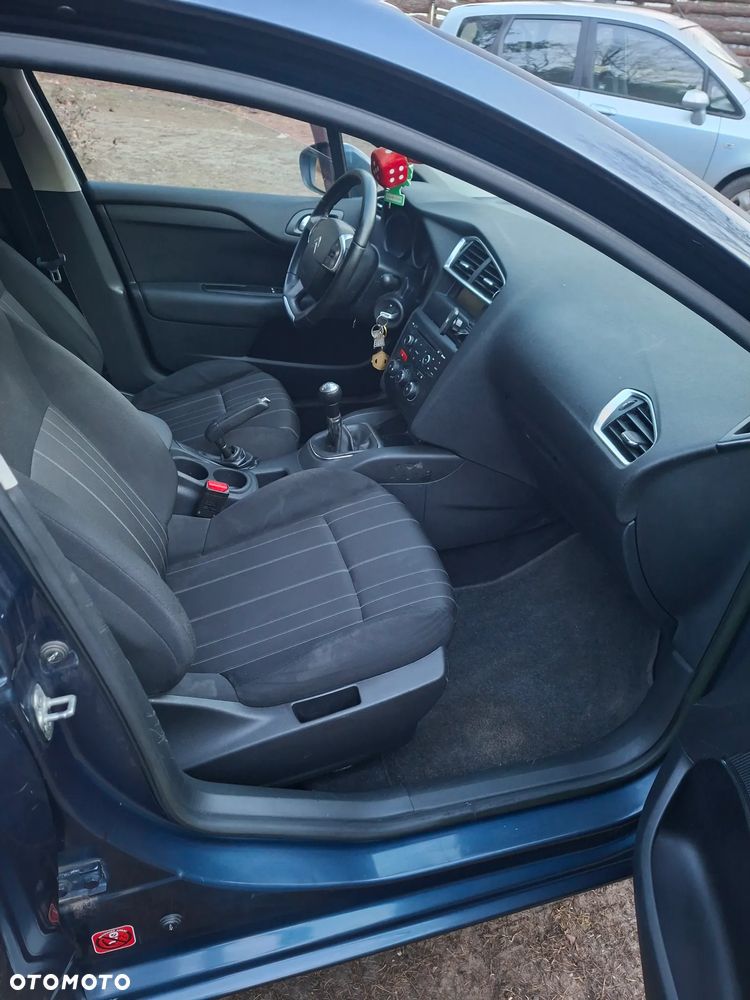 Citroën C4 VTi 95 Attraction - 4