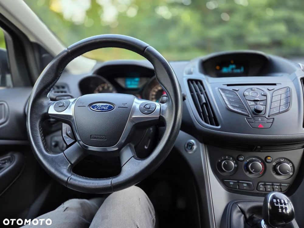 Ford Kuga - 24