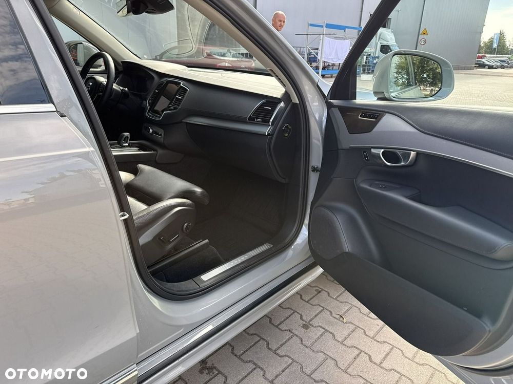 Volvo XC 90 B5 D AWD Plus Bright 7os - 21