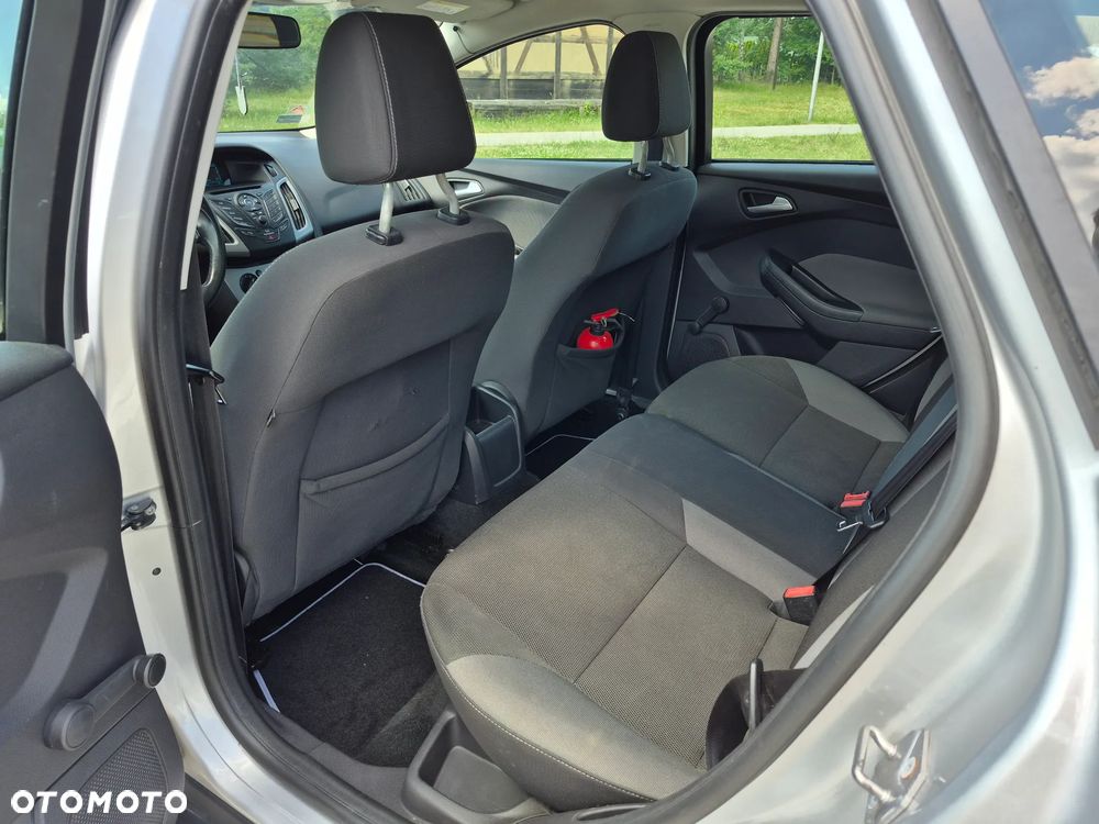 Ford Focus 1.6 TDCi Ambiente - 19