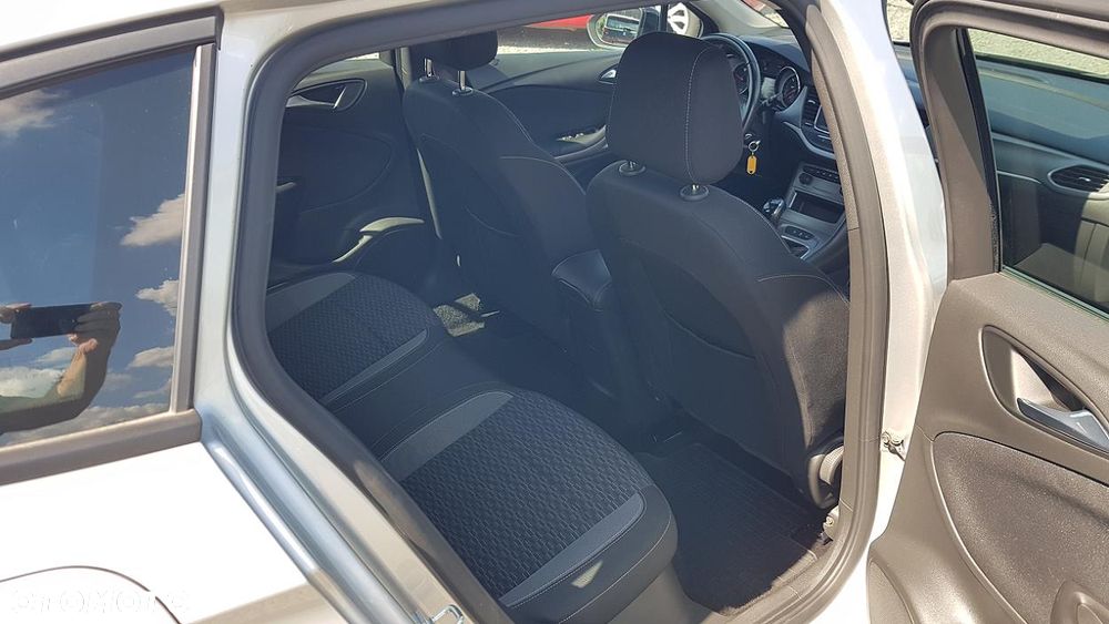 Opel Astra 1.5 CDTI Edition S&S - 30