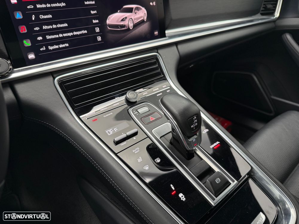 Porsche Panamera 4 E-Hybrid Platinum Edition - 16
