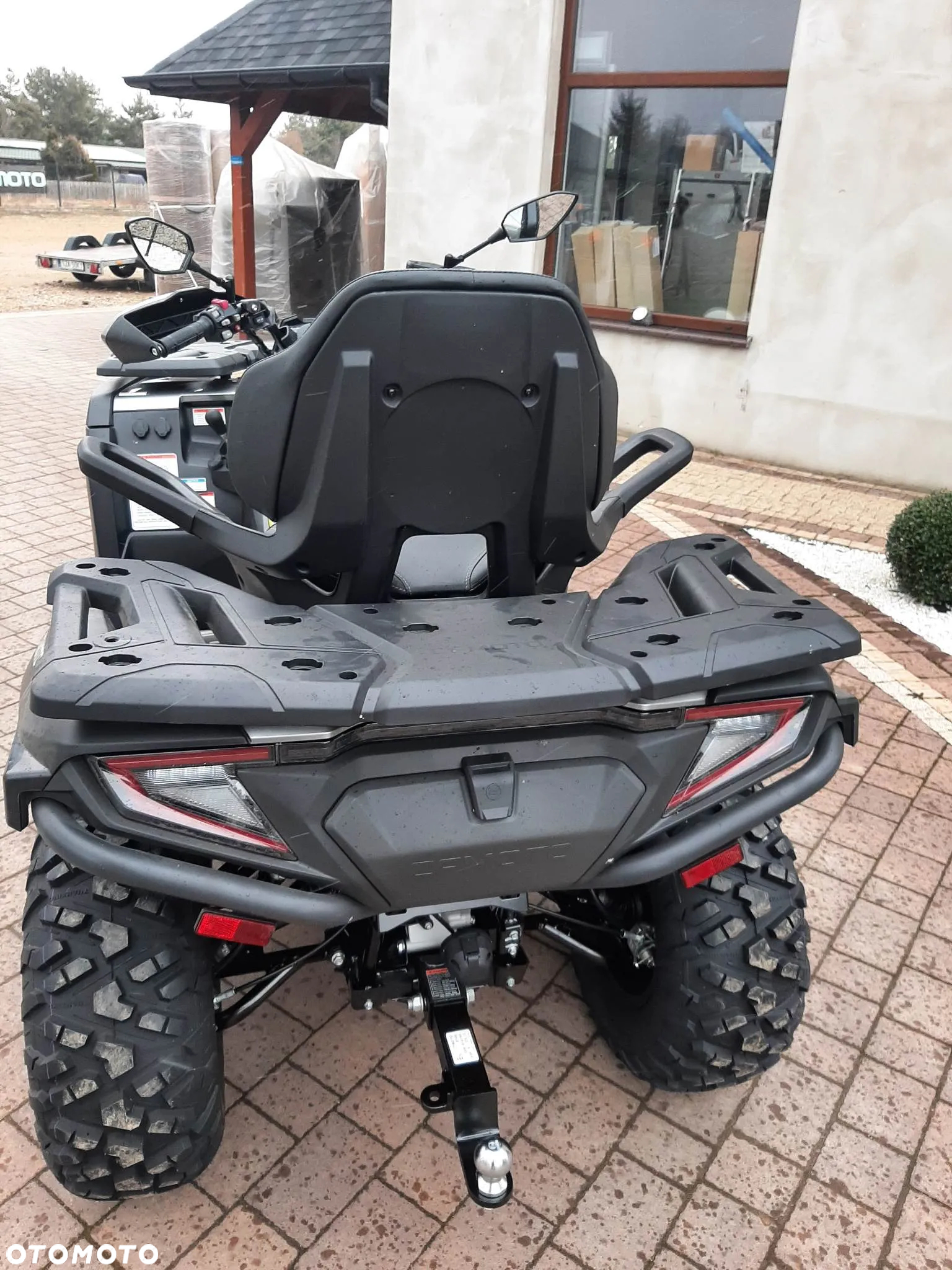 CFMoto CForce - 18