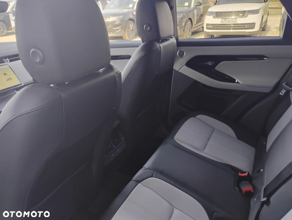 Land Rover Range Rover Evoque - 16
