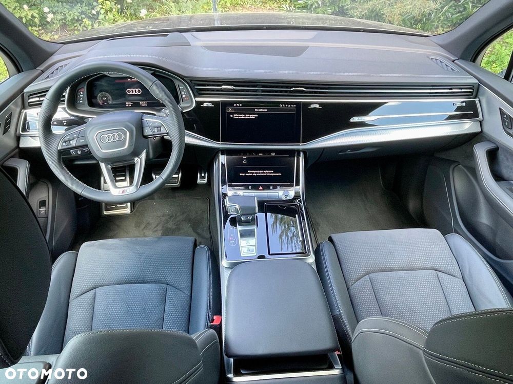 Audi Q7 - 10