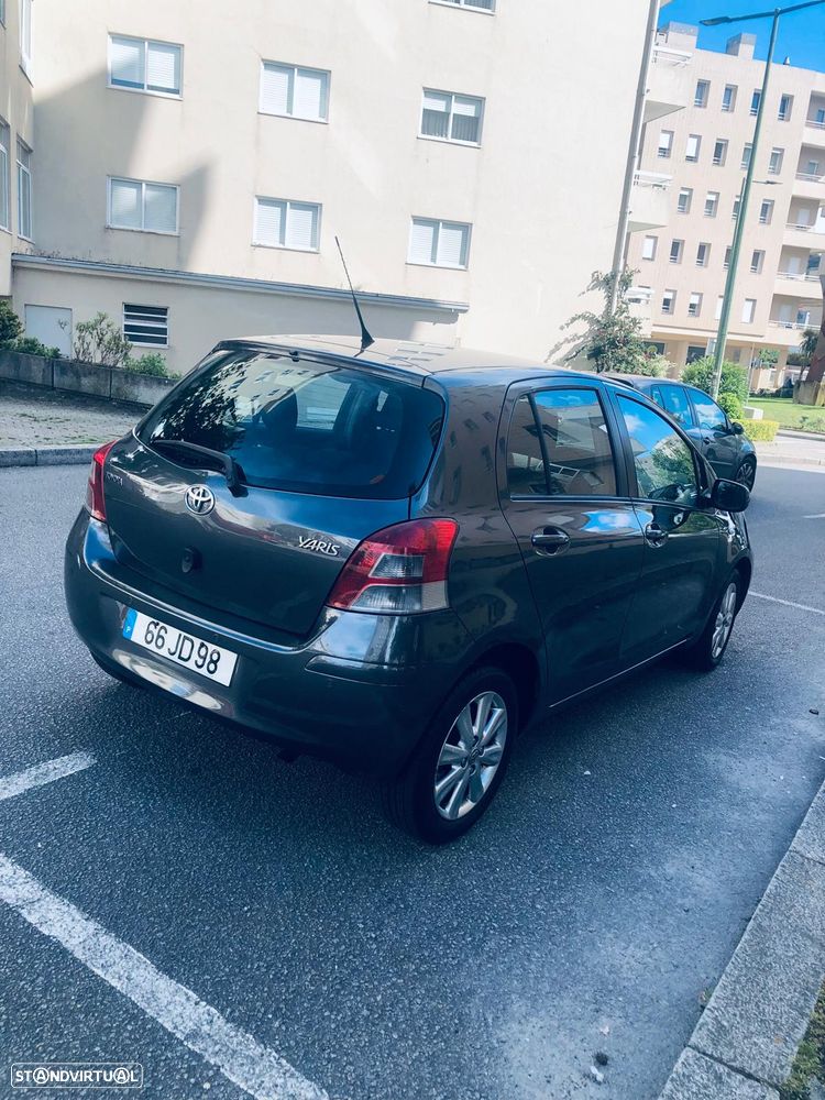 Toyota Yaris 1.4 D-4D Comfort+AC - 4