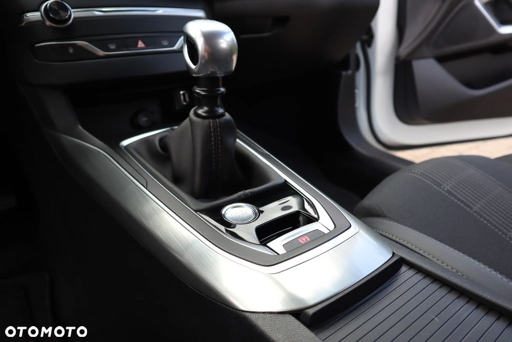 Peugeot 308 PureTech 130 Stop & Start Allure - 19