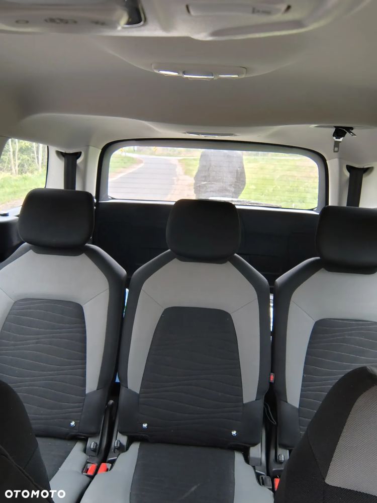 Citroën C4 Picasso 1.6 e-HDi Exclusive - 4