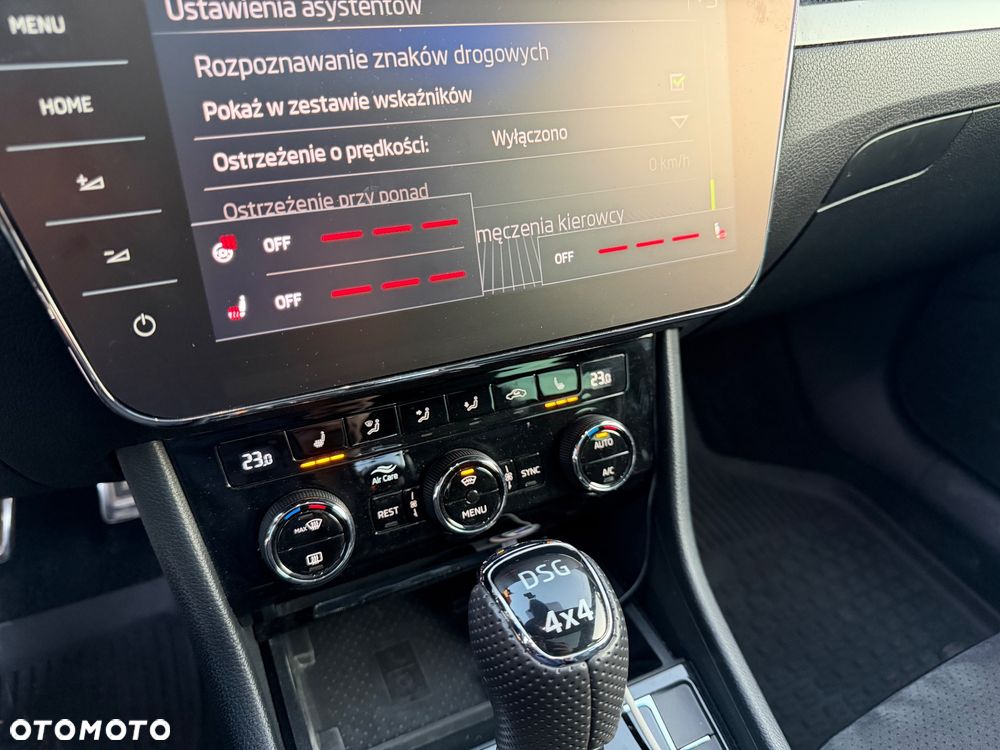 Skoda Superb 2.0 TDI 4x4 Sportline DSG - 35