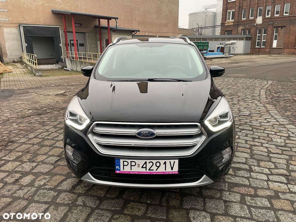 Ford Kuga 1.5 EcoBoost 2x4 Titanium - 6