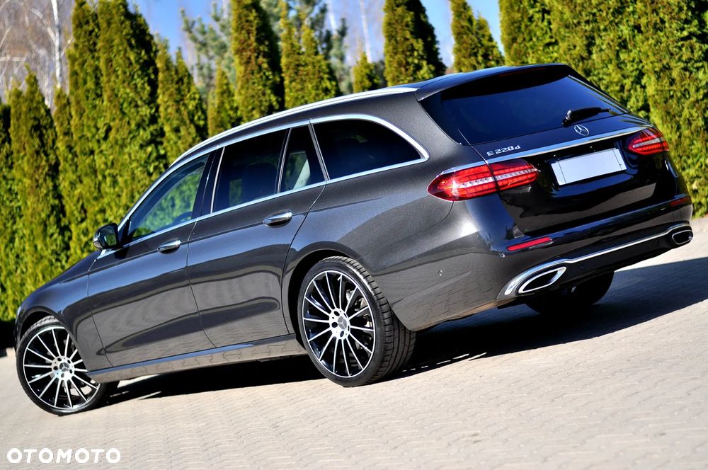 Mercedes-Benz Klasa E 220 d 9G-TRONIC Edition AVANTGARDE - 12