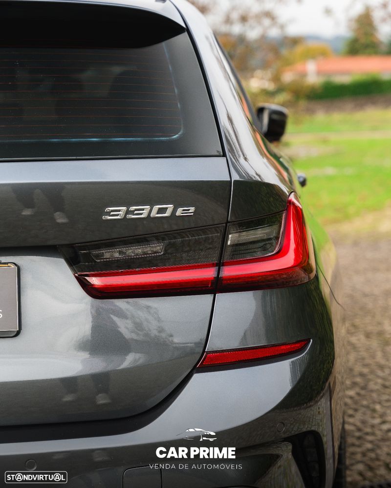 BMW 330 e Touring Aut. M Sport - 6
