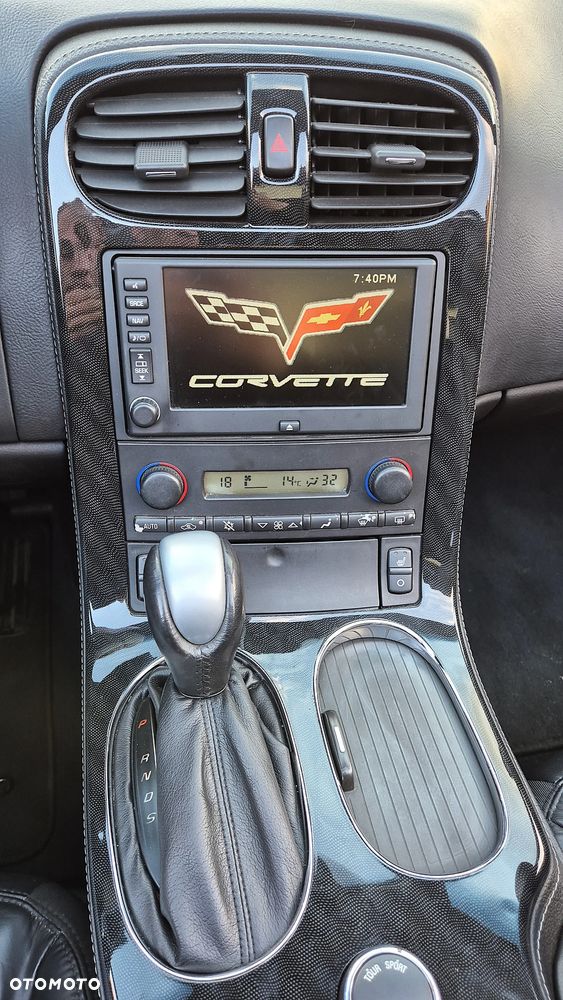 Chevrolet Corvette - 14