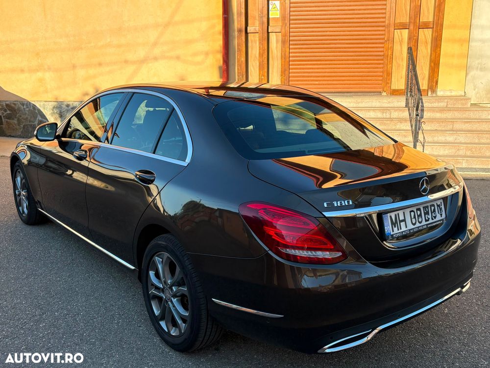 Mercedes-Benz C - 8